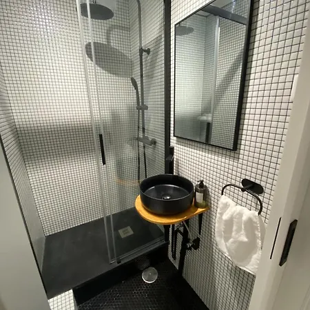 Nuevo Apartamento Para Estrenar En Calle Universidad *